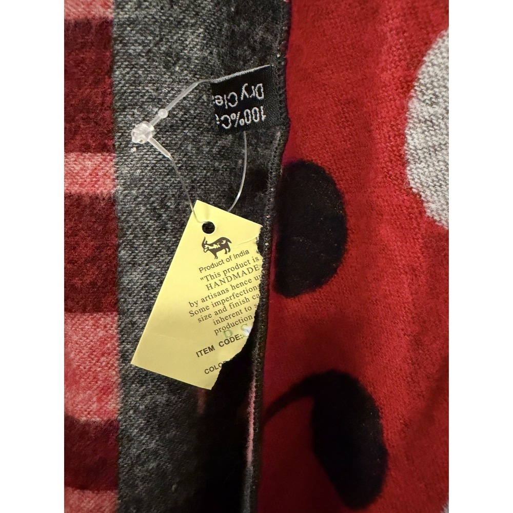 Musical Notes 100% Cashmere Wrap Poncho Shawl Draped Piano Keys Concert Holiday - Picture 2 of 6